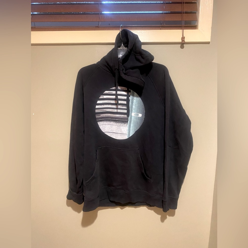 Oakley hoodie. Size Large.